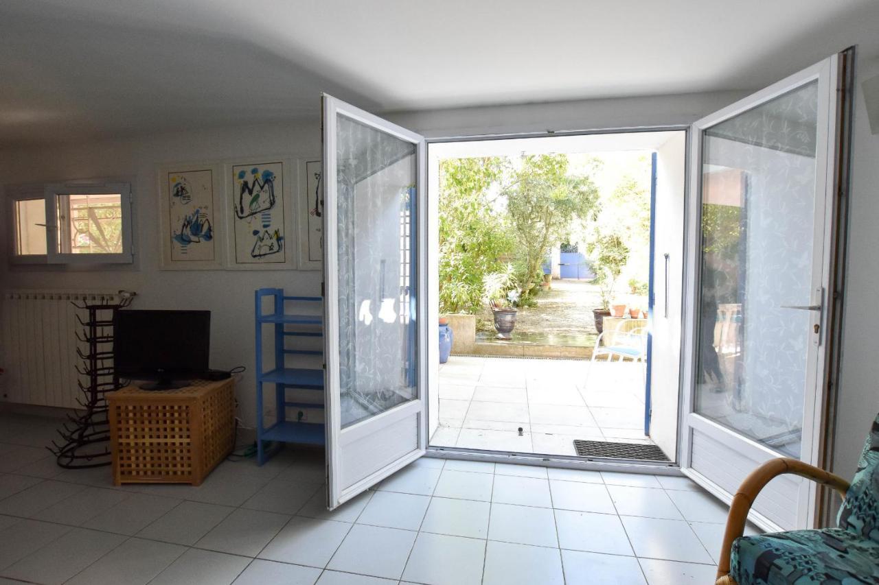 Moulin Rose, Parking - Jardin Lägenhet Arles Exteriör bild